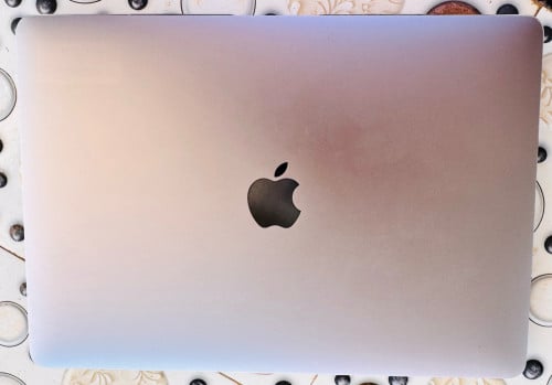 លក់ MacBook Pro 2017