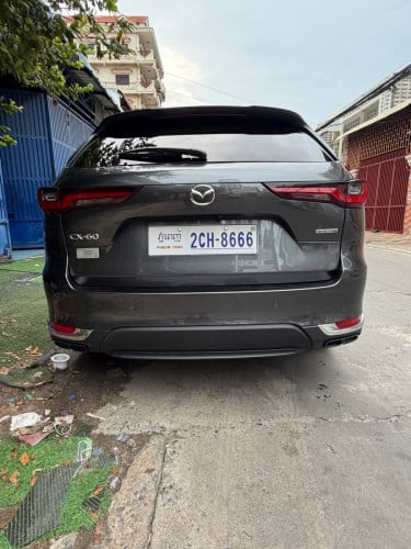 រថយន្ត Mazda CX- 60.  ថ្មី 99%  លក់បន្ទាន់