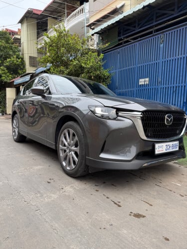 រថយន្ត Mazda CX- 60.  ថ្មី 99%  លក់បន្ទាន់