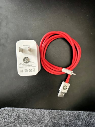 ដុំសាក Oneplus 80W