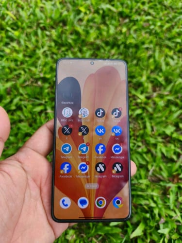 លក់ Poco F6 Pro  Ram 16G+6/ 1TB Chip snapdragon 8gen 2 ស្អាត 99%