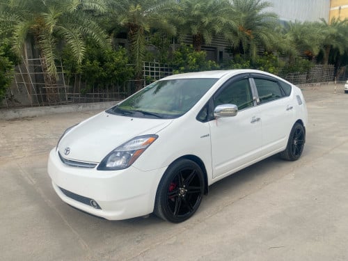 ឡានលក់Prius ភ្នំពេញ2BC-xxxx