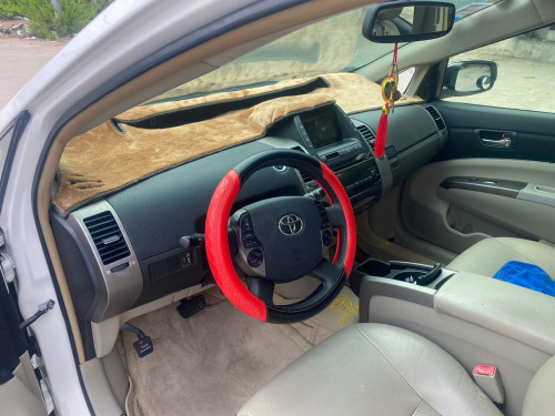 ឡានលក់Prius ភ្នំពេញ2BC-xxxx