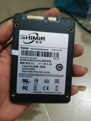 លក់R4)8G)SSD240Gនៅប្រើបានទាំងអស់។ដោះចេញពីម៉ាស៊ីន
