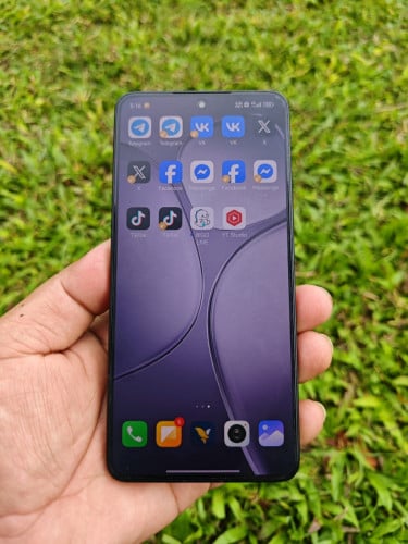 លក់ Redmi K70 Ultra Ram 16+6G /512+16  chip Dimensity 9300+ អេក្រង់ 6.67" Super AMOLED 144Hz
