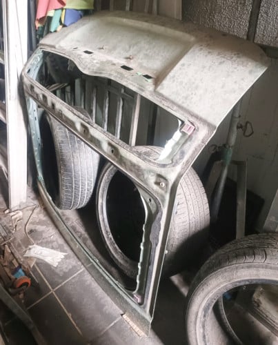 យ៉ាន់ Touring