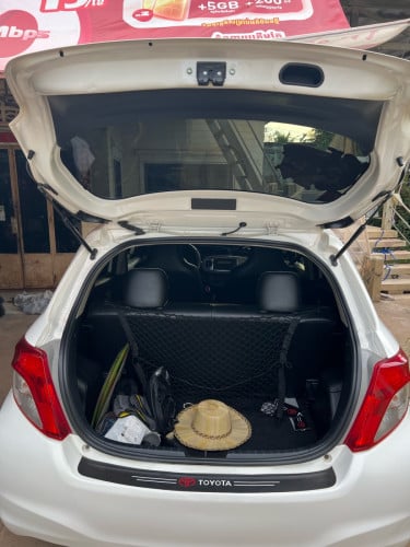 ឡានToyota Vitz 2012