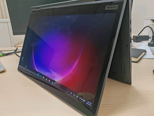 🌟 Lenovo ThinkPad X1 Yoga 3rd Gen (98% Condition) ស្អាត ស្តើង ខ្លាំង