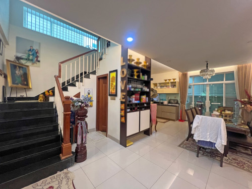 🏘 វីឡាភ្លោះ (Twin) ក្នុងបុរី New Century Villa ត្រូវការលក់បន្ទាន់ខ្លាំង