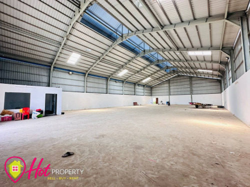 🏭 Warehouse 650 SQM for Rent in Sen Sok