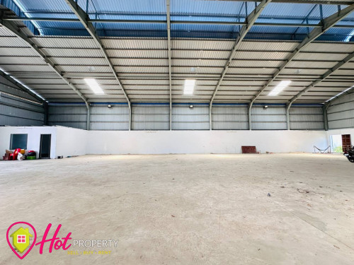 🏭 Warehouse 650 SQM for Rent in Sen Sok