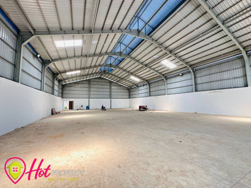 🏭 Warehouse 650 SQM for Rent in Sen Sok