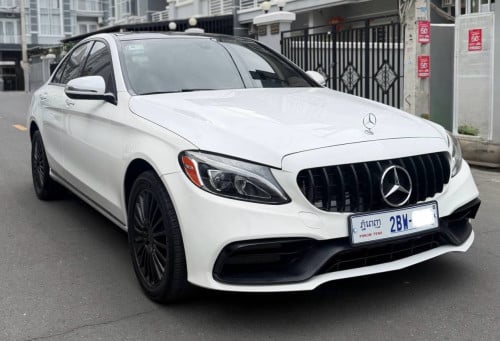 🔥MercedesC300 015🆙C63 ក្នុងឈឺរីឡានមូលអត់បុកប៉ះ ម៉ាសុីនប្រអប់លេខអ៊ែម