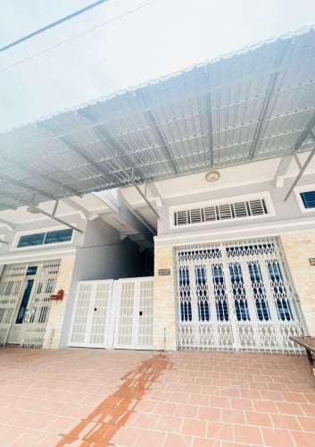 ឱកាសល្អ ផ្ទះលក់បន្ទាន់ (ម្ចាស់ផ្ទាល់) 🚨លុយសុទ្ធ តំលៃទាបជាងនឹងទៀត