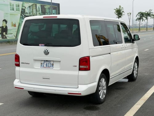 រថយន្តលក់ Volkswagen 014 multivan