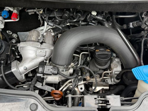 រថយន្តលក់ Volkswagen 014 multivan