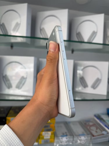 17 Pro max 256G Silver Za (Sim 1 + Esim 1) សំណុំសុីន ណែន ថ្ម 100% 1190$