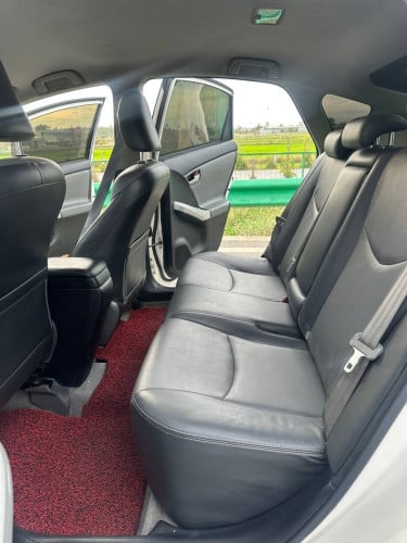 2012  Prius
