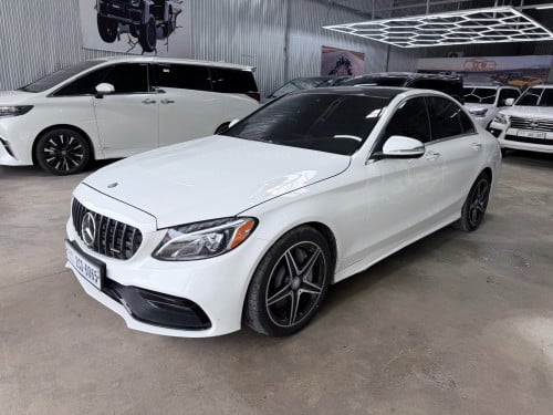 2015 Mercedes C300 AMG ទើបកាត់បាន សាងតម្លៃល្អ