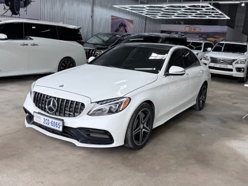 2015 Mercedes C300 AMG ទើបកាត់បាន សាងតម្លៃល្អ