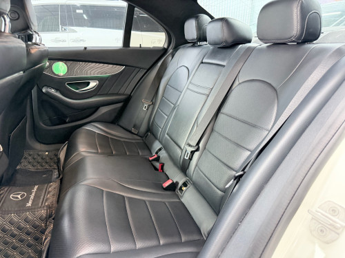 2015 Mercedes C300 AMG ទើបកាត់បាន សាងតម្លៃល្អ