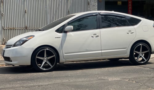 225 40 R18 Prius សំបក24