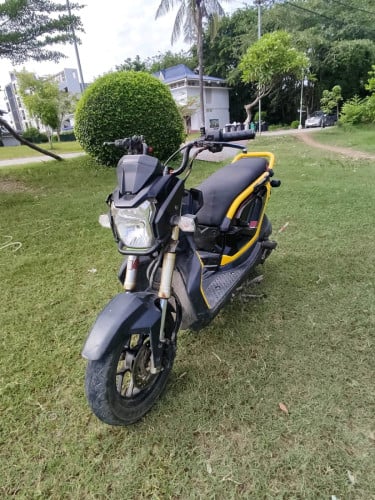 240$ម៉ាសុីនតាន់ Zoomer x 017