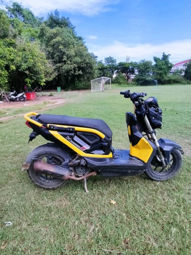 240$ម៉ាសុីនតាន់ Zoomer x 017