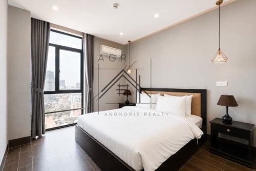 3 Bedroom Serviced Apartment For Rent Tonle Bassac/ Bassac Lane | AEON Mall Phnom Penh