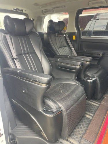 ALPHARD 012 auto 3 កៅអី​VIP