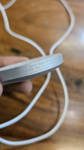 Anker MagGo Wireless Charger 15W