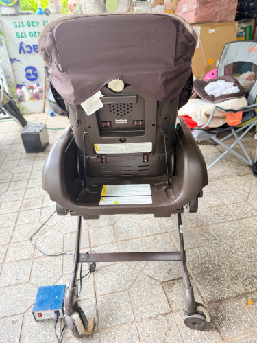 Baby auto swing