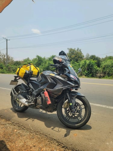 Bajaj pulsar RS 200cc 2018