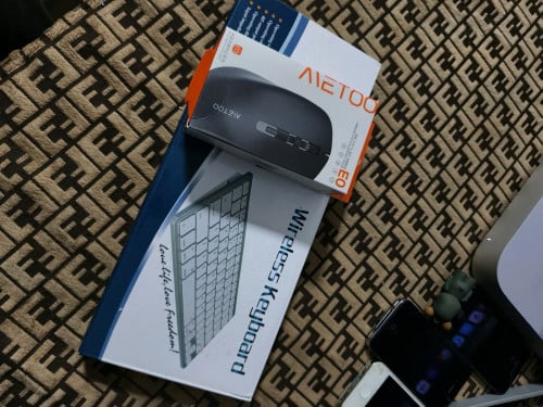 Bluetooth keyboard & mouse support Mac & PC