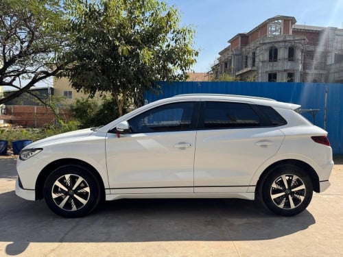 BYD E2 2024