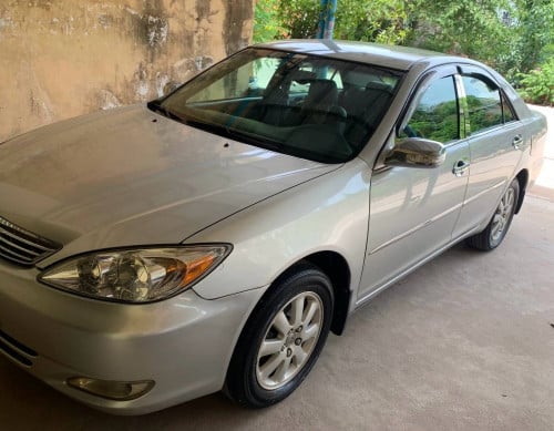 Camry 2003 XLE  ស្លាកលេខ ភ្នំពេញ 2V