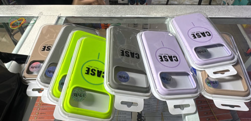 Case ទូរសព្ទ​ 17​ Pro max មួយ​ 4$