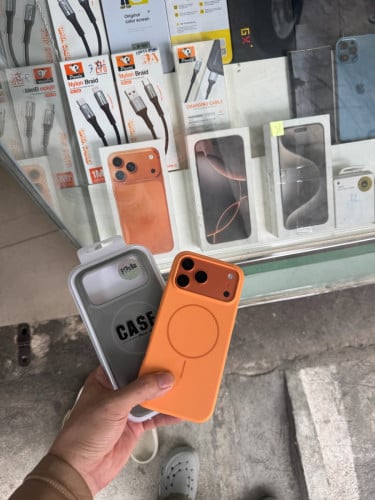 Case ទូរសព្ទ​ 17​ Pro max មួយ​ 4$