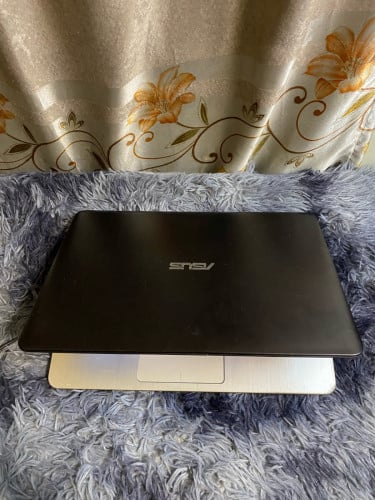 Core I5 7th / Ram 12Gb / SSD256GB / VGA 2Gb