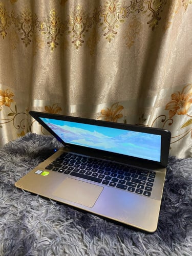 Core I5 7th / Ram 12Gb / SSD256GB / VGA 2Gb