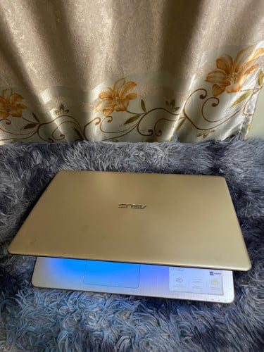 Core I7 8th / Ram8Gb / SSD128GB+1TB / VGAដាច់2GB