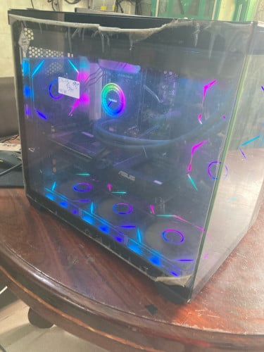 Core i9-13900F Ram DDR5 64GB/SSD 1T/ RTX 5070 12GB