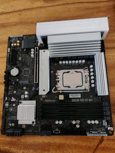 Core Ultra 7 265K+Board b860 នៅថ្មី99%
