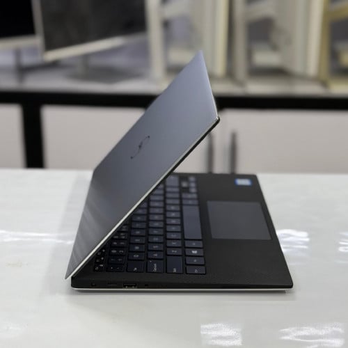Dell XPS 13 9360 ស្អាត 99%