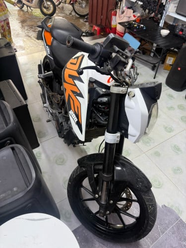 Duke 200cc 2016 Have tax មានពន្ធត្រឹមត្រូវ