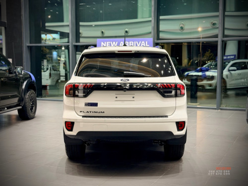 Ford Everest Platinum 3.0Lម៉ាស៊ីន6ម៉ាស៊ូត