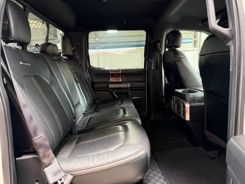 Ford F150 Titanium