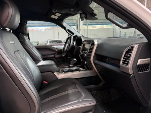 Ford F150 Titanium