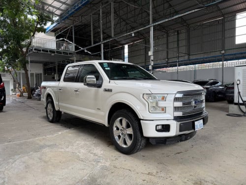 Ford F150 Titanium