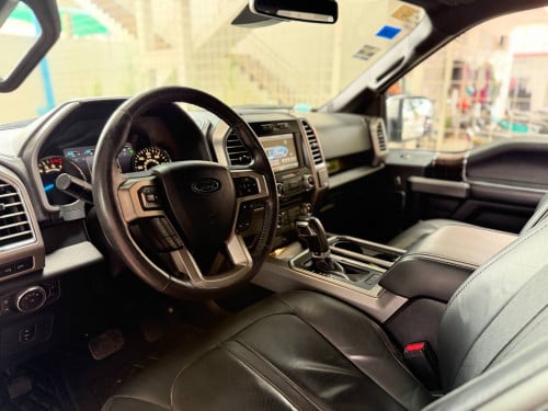 Ford F150 Titanium